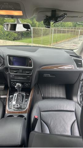 Photo of 2010 Gray Audi Q5