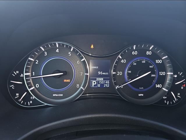 Photo of 2012 Silver INFINITI QX56