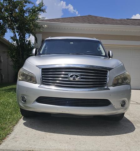 Photo of 2012 Silver INFINITI QX56
