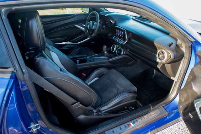 Photo of 2020 Blue Chevrolet Camaro