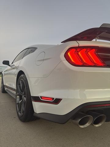 Photo of 2021 White Ford Mustang