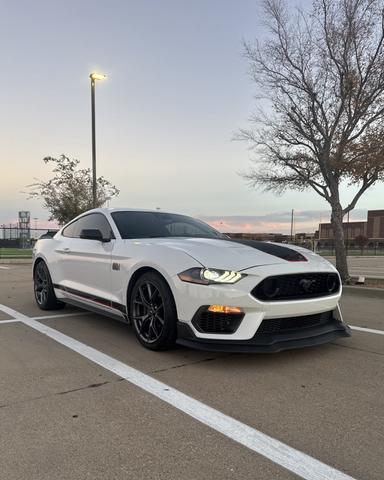 Photo of 2021 White Ford Mustang