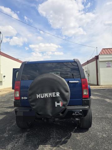 Photo of 2006 Blue Hummer H3