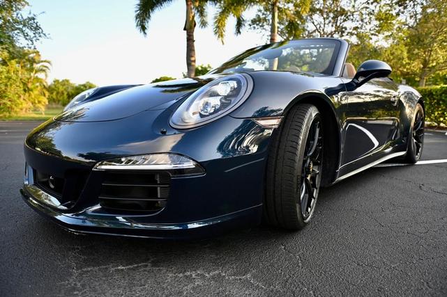 Photo of 2016 Blue Porsche 911