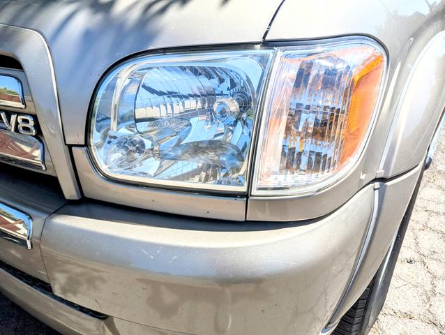 Photo of 2005 Gold Toyota Tundra