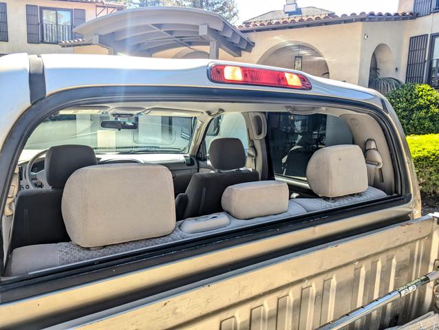Photo of 2005 Gold Toyota Tundra