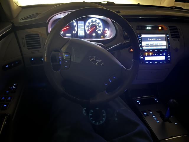Photo of 2009 Beige Hyundai Azera