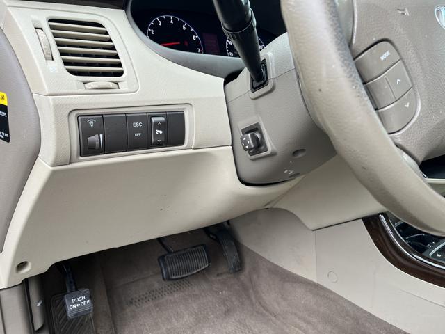 Photo of 2009 Beige Hyundai Azera