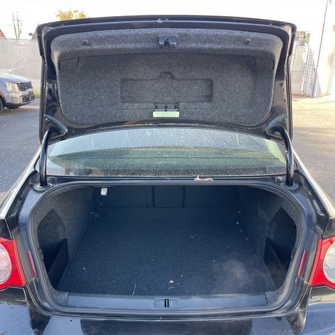 Photo of 2008 Black Volkswagen Passat