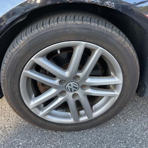 Photo of 2008 Black Volkswagen Passat