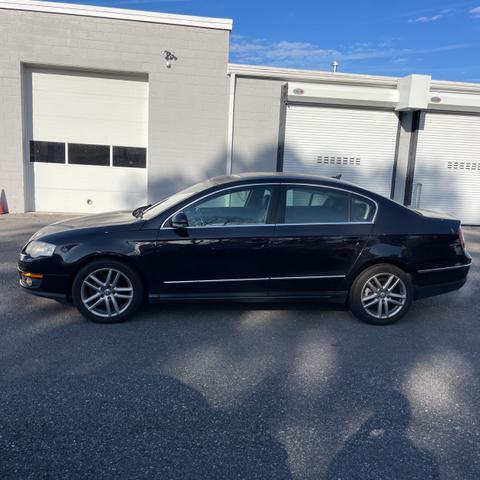 Photo of 2008 Black Volkswagen Passat