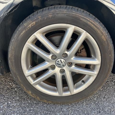 Photo of 2008 Black Volkswagen Passat