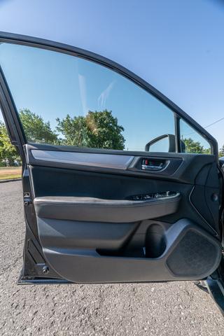 Photo of 2018 Black Subaru Outback