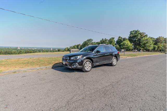 Photo of 2018 Black Subaru Outback