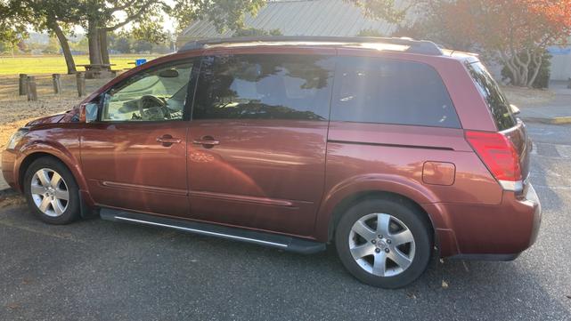 Photo of 2004 Red Nissan Quest