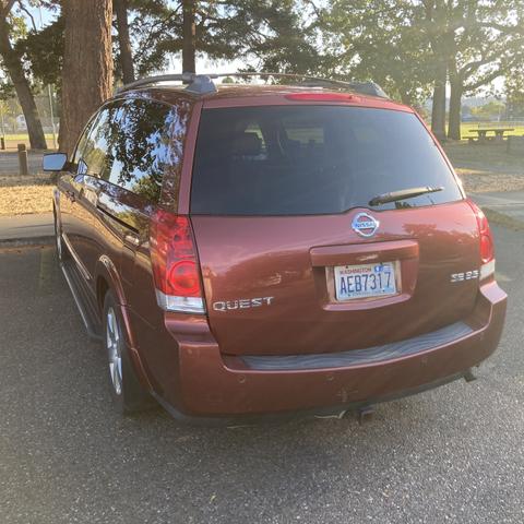 Photo of 2004 Red Nissan Quest