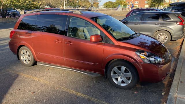 Photo of 2004 Red Nissan Quest