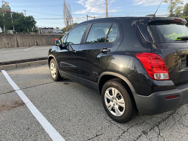Photo of 2015 Black Chevrolet Trax