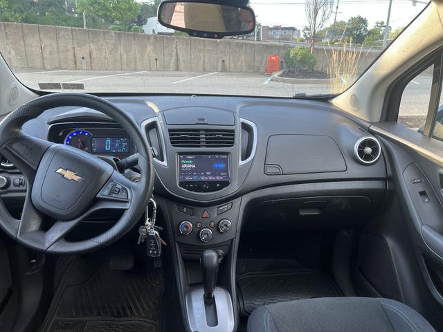 Photo of 2015 Black Chevrolet Trax