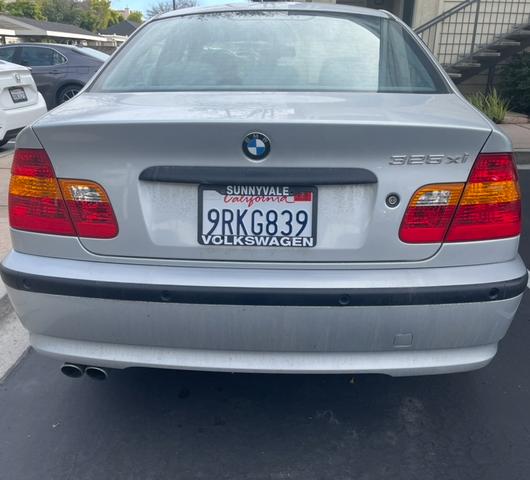 Photo of 2004 Silver BMW 325