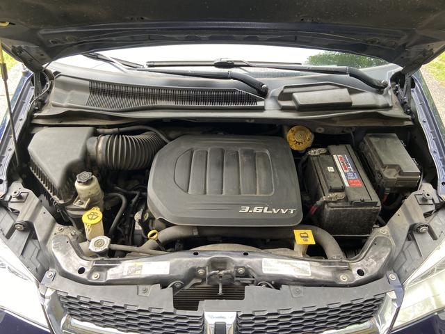Photo of 2016 Blue Dodge Grand Caravan