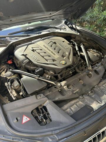 Photo of 2014 Gray BMW 750