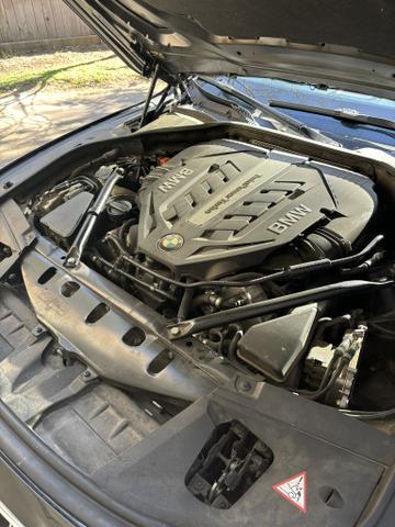 Photo of 2014 Gray BMW 750