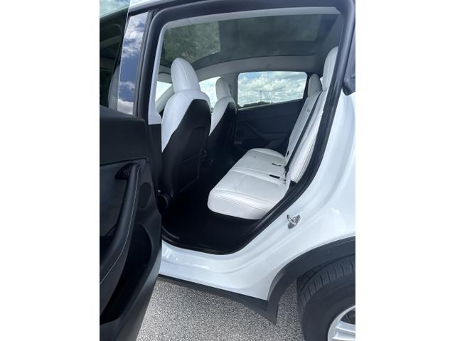 Photo of 2023 White Tesla Model Y