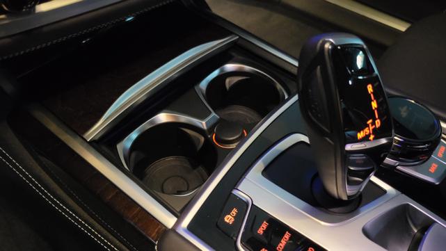 Photo of 2019 Black BMW M760