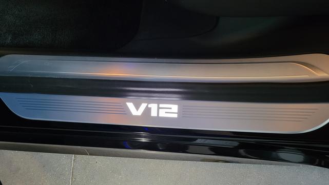Photo of 2019 Black BMW M760