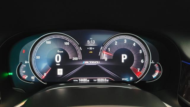 Photo of 2019 Black BMW M760