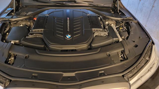 Photo of 2019 Black BMW M760