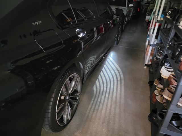 Photo of 2019 Black BMW M760