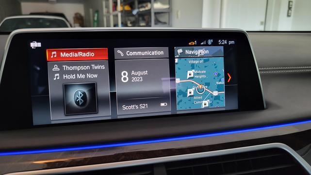 Photo of 2019 Black BMW M760
