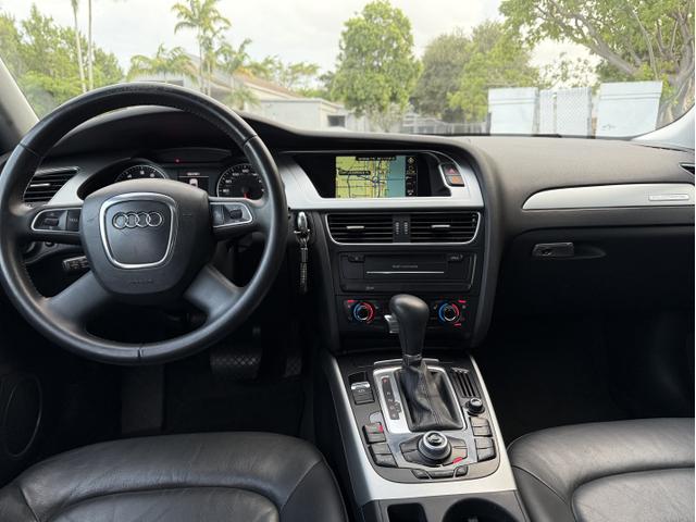 Photo of 2011 Gray Audi A4