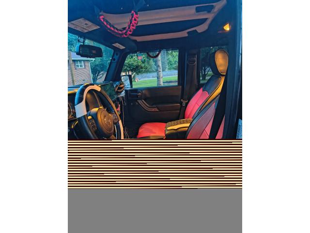Photo of 2015 Black Jeep Wrangler Unlimited