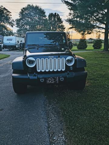 Photo of 2015 Black Jeep Wrangler Unlimited