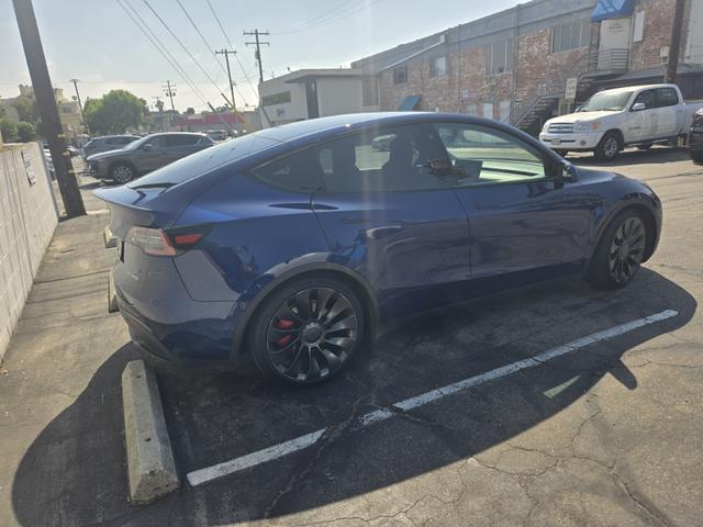 Photo of 2022 Blue Tesla Model Y