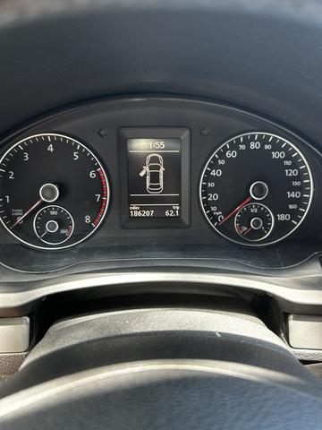 Photo of 2010 White Volkswagen Eos