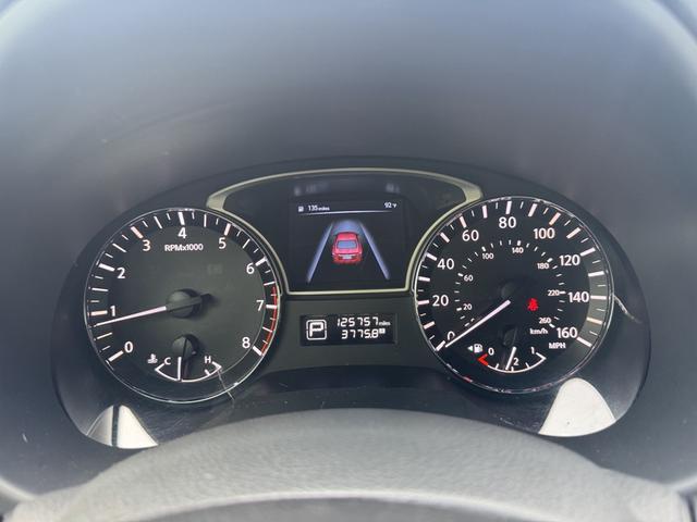 Photo of 2014 Red Nissan Altima
