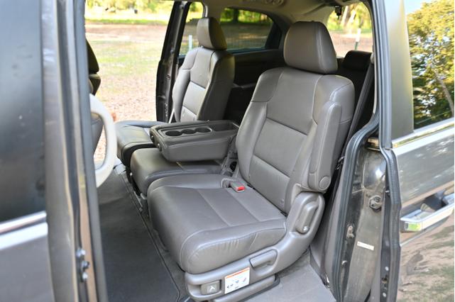 Photo of 2013 Gray Honda Odyssey
