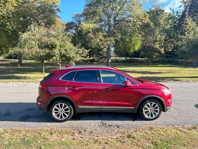 Photo of 2018 Red Lincoln MKC