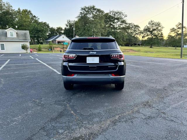 Photo of 2019 Black Jeep Compass