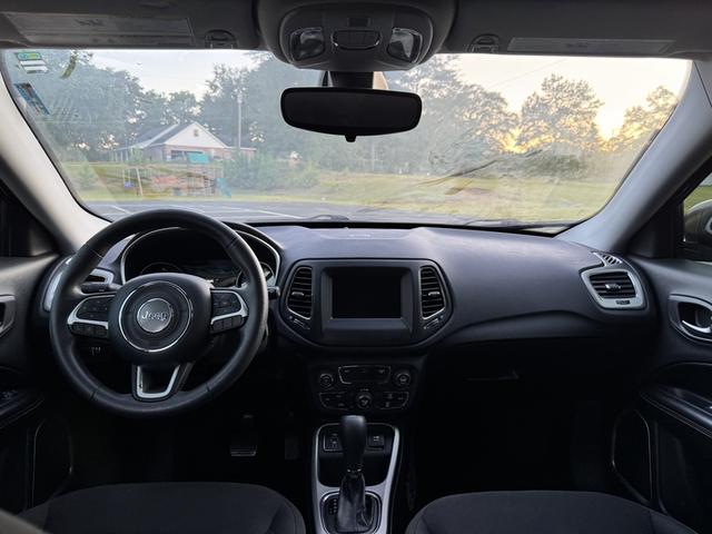 Photo of 2019 Black Jeep Compass