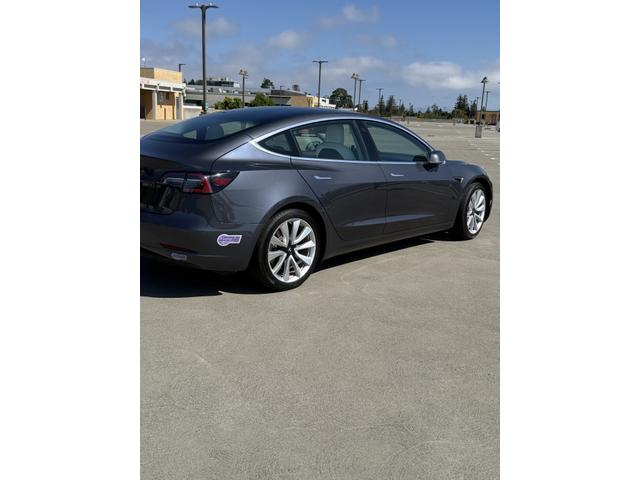 Photo of 2019 Gray Tesla Model 3