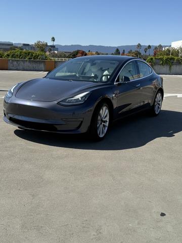 Photo of 2019 Gray Tesla Model 3