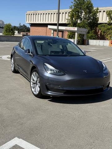 Photo of 2019 Gray Tesla Model 3
