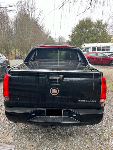 Photo of 2013 Black Cadillac Escalade EXT