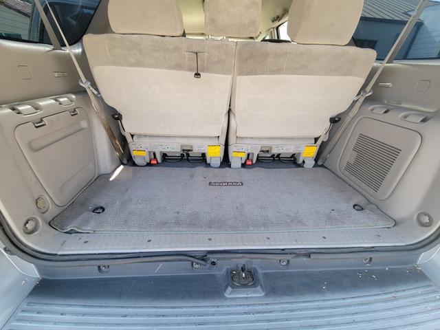 Photo of 2006 Silver Toyota Sequoia