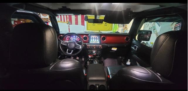 Photo of 2021 Black Jeep Wrangler